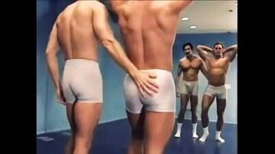 Bodybuilder get spunked all gay porn video