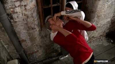Calvin Croft Gets Fisted! all gay porn video