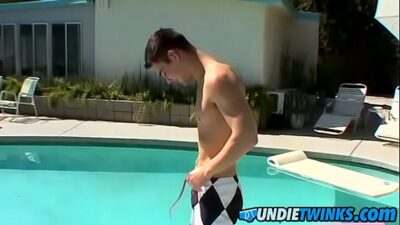 Hot outdoor handjobs and teasingn with Mike and Zack Randall all gay porn video