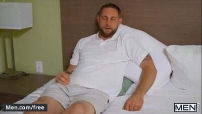 (Matt Wellington) helps (Micky Jr) to release his stress – Men.com all gay porn video