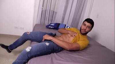 Sexy Papi Enjoys A Fat Cock all gay porn video