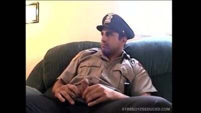 Vinnie Gives Straight Cop Zack A Blowjob all gay porn video