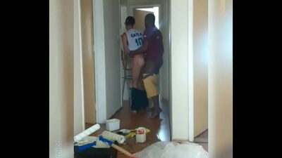 ajudante tomando pirocada do pintor all gay porn video