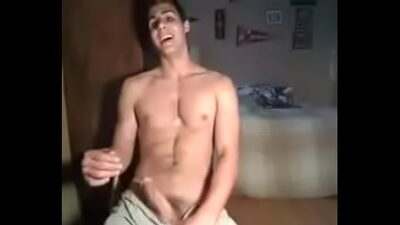 Atrapado por su prima all gay porn video