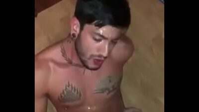 Gozei gostoso com essa punheta all gay porn video