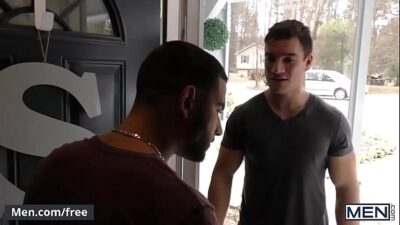 Men.com – (Jordan Boss, Vadim Black) – Str8 to Gay all gay porn video