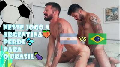 Partida o fanático Argentino Perde para o Brasil – Ele goza na Bunda – Com Alex Barcelona & Cassiofarias all gay porn video