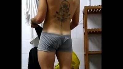 Tesudão No Vestiário all gay porn video