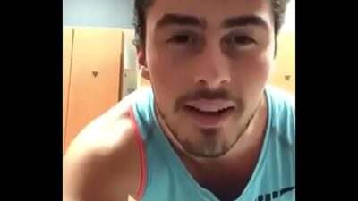 Universitário no vestiario all gay porn video