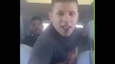 En el auto con amigo all gay porn video