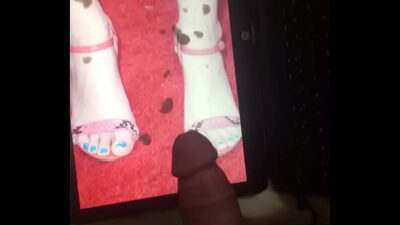 Laura Marano’s feet cum tribute all gay porn video