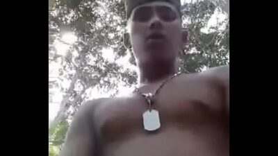 Militares calientes, síguenos en Twitter @AUniformado. Si te interesa videos exclusivos escrivenos por interno all gay porn video