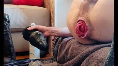 Pluging and pumping my Ass outside all gay porn video