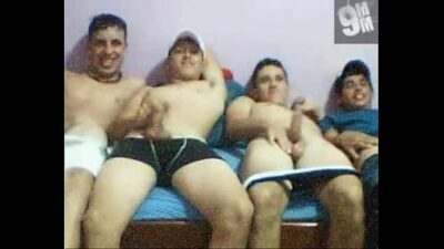 Punheta na CAM – Amigos all gay porn video
