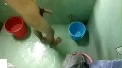 Quay Lén Anh Rể Cặc Bự Cong Tắm, Sục cặc all gay porn video
