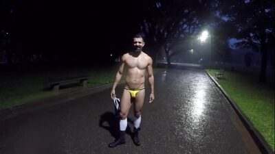 Walking with Short Shorts all gay porn video