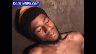 Black Thug Gets A Deep Oral Sex all gay porn video