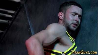 Buff hung bear fucks jock all gay porn video