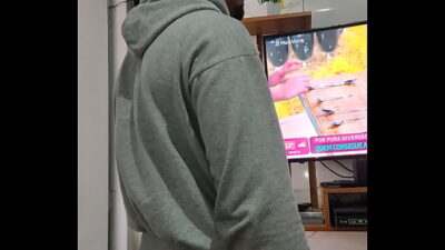 consegue vê TV com um mozão desse jeito perto de você? all gay porn video