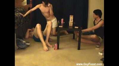 Gay movie This is a lengthy movie for you voyeur types who like the all gay porn video