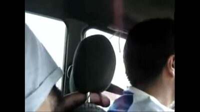 jerk off in taxi/paja en taxi. all gay porn video