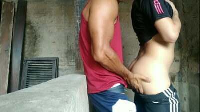 Meu Tio Me Comeu no Quartinho do Caseiro all gay porn video