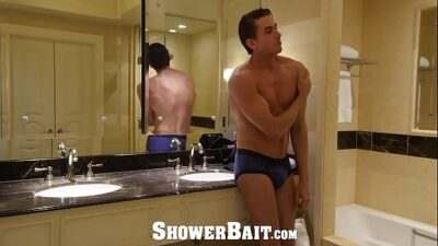 ShowerBait – Straight Peter Marcus shower fucks Jack Hunter all gay porn video