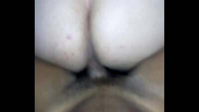 Novinho fumando maconha e comendo cu de coroa! all gay porn video