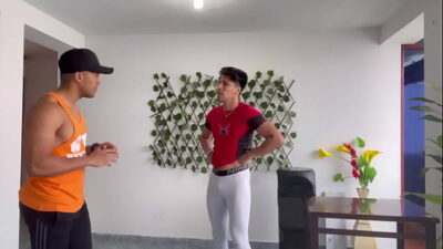TRAILER FOLLANDO CON SPIDERMAN GAY EN EL GYM all gay porn video