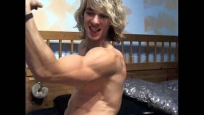 Denito Shows off All His Muscles & His Balls – gaycams666.com all gay porn video