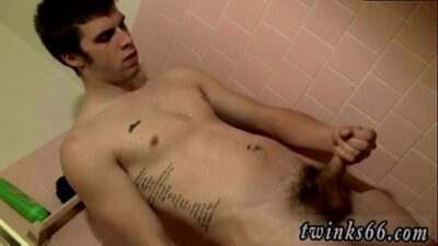 Hardcore gay hunks in sexy revealing underwear Self Soaking With all gay porn video