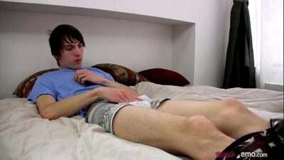 Wanking It With Emo Kurt all gay porn video