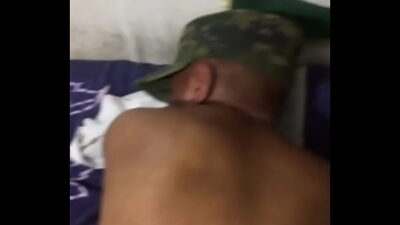 Cogiendo con mi compañero Militar all gay porn video