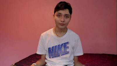 Donovan’s first video. Unboxing huge dildo and trying out. (FULL VIDEO HD) Twink Riding & Cum all gay porn video