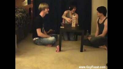 Gay sex This is a lengthy flick for you voyeur types who like the all gay porn video