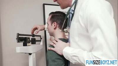 Hunk gay doctor craves for petite and tight ass to fuck