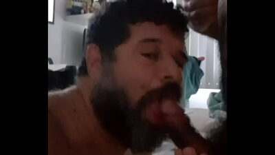 Chicão da FestaDoApe mamando um ursão em casa all gay porn video