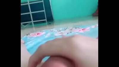 Sục cu trong phòng trọ