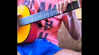 gay masturbacion con guitarra all gay porn video