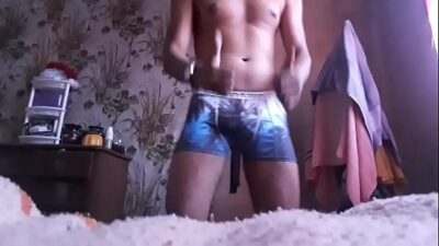 Safado foi pego se masturbando all gay porn video
