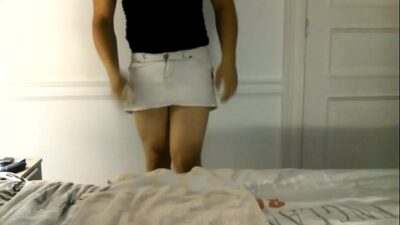 crossdresser plaing infront og webcam all gay porn video