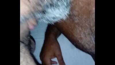 Foda com coroa ursão parrudo – Parte 1 all gay porn video