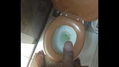 NOVINHO MUITO GOSTOSO MIJANDO all gay porn video