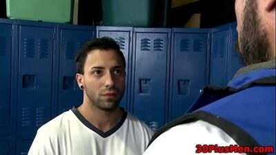 Muscular bear fucks ass all gay porn video
