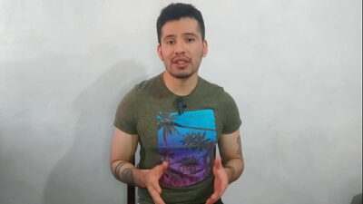 Hombre casado mecánico termina aceptando una mamada a su verga de 20cm del plomero que contrato! Relato sexual all gay porn video