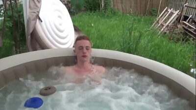 Leo Fox fucks Tayseun near the jacuzzi all gay porn video