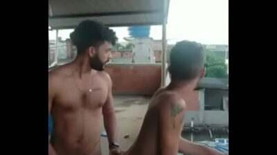 Meu vizinho pulo na minha laje e me fudeu all gay porn video