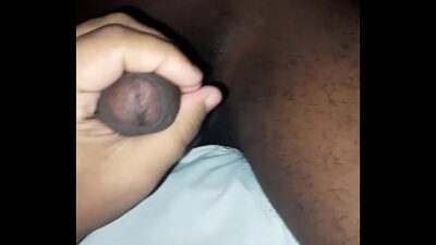 NOVINHO DOTADO ME COLOCOU PRA MAMAR E AINDA FUDEU MEU CUZINHO all gay porn video