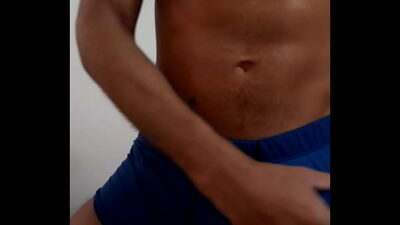 Dar aquela cheirada na cueca suada depois do treino é muito bom. Parte 2 all gay porn video