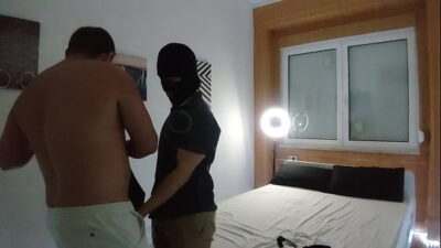 45 – CURTINDO COM O CHASER ORIENTAL all gay porn video